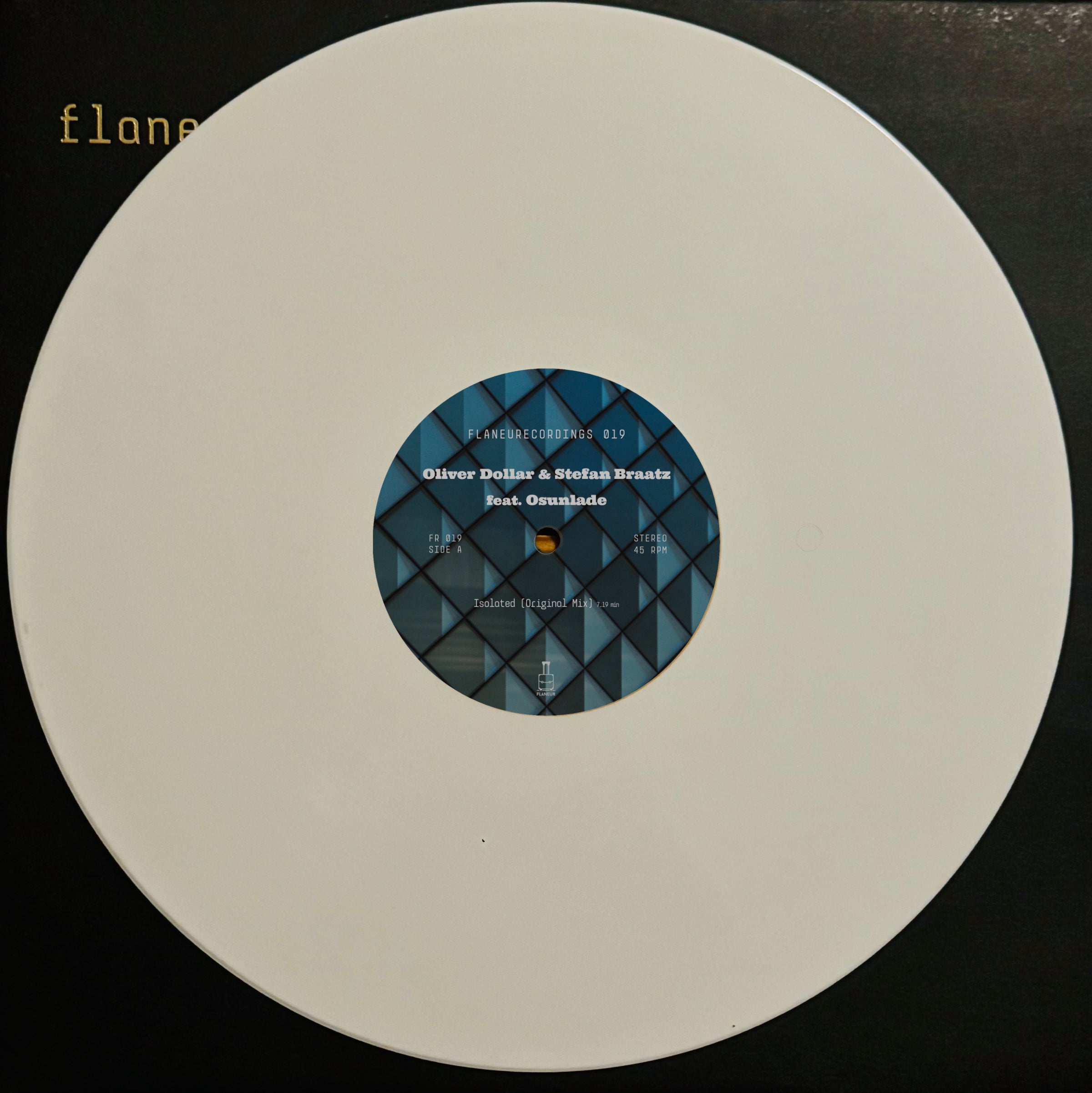 Isolated (White Vinyl Repress) - Oliver Dollar & Stefan Braatz feat. Osunlade
